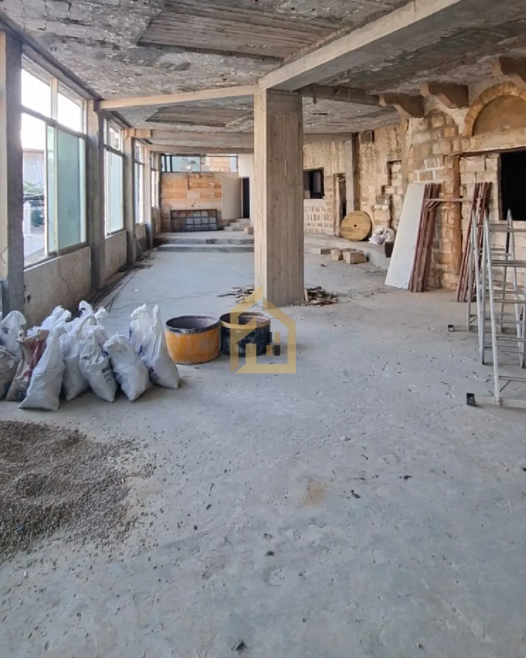 Shop for rent in Broummana, Lebanon