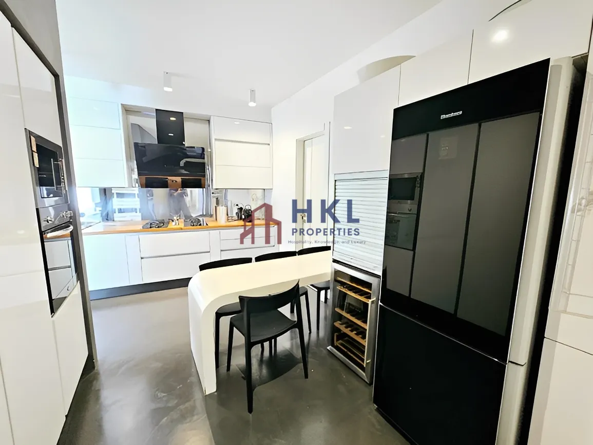 Apartment for Sale in Achrafieh, Beirut, Lebanon - 3 bed, 4 bath