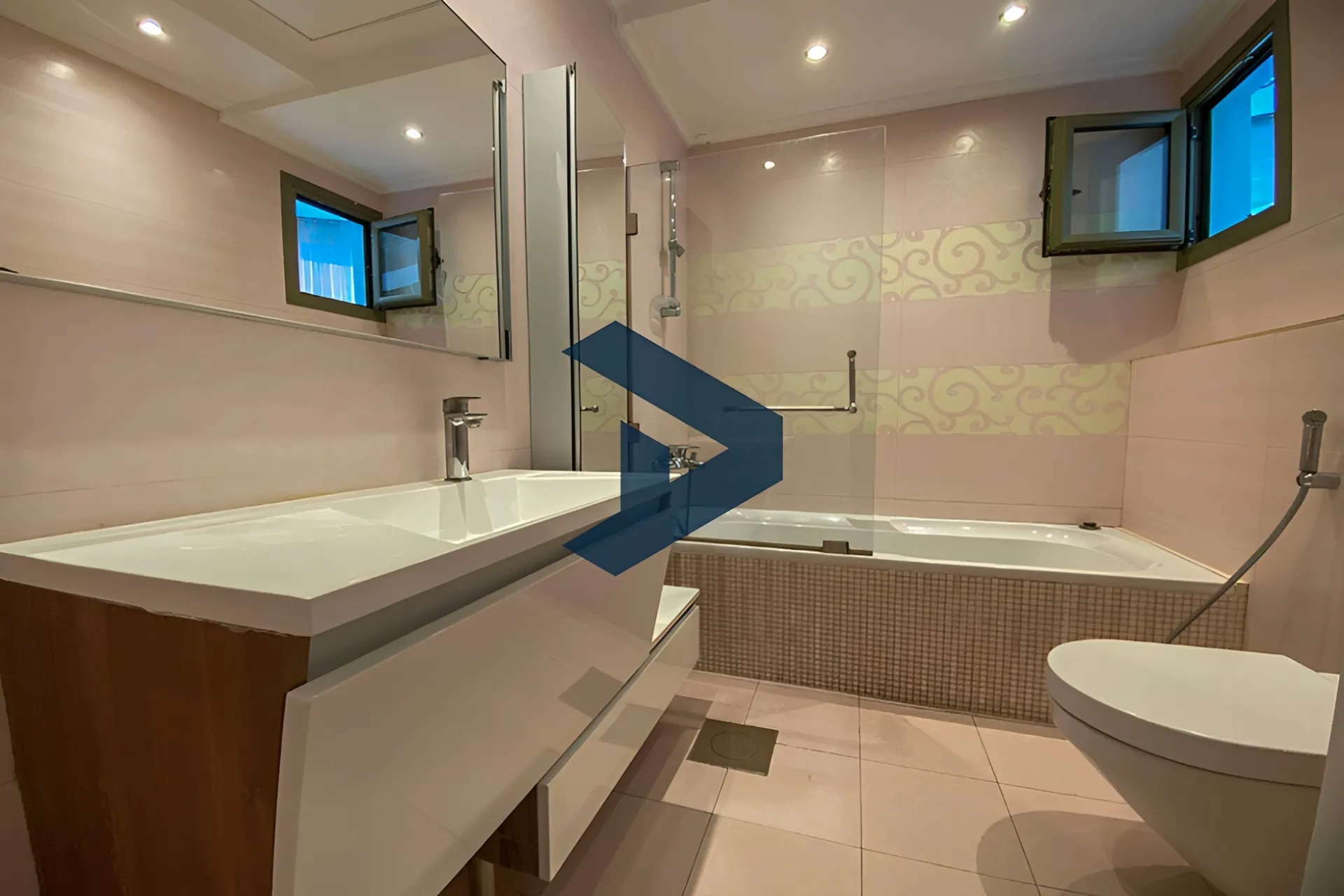 Apartment for rent in Ras Beirut, Beirut, Lebanon