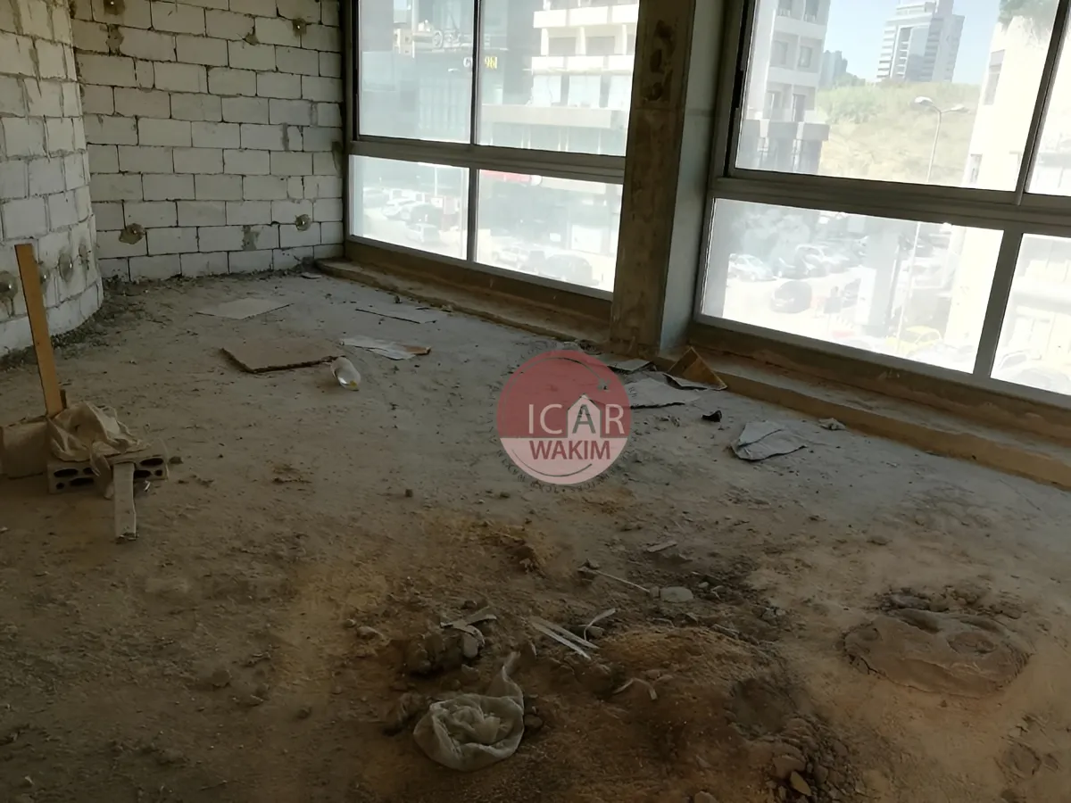 Office for Sale in Sin El Fil