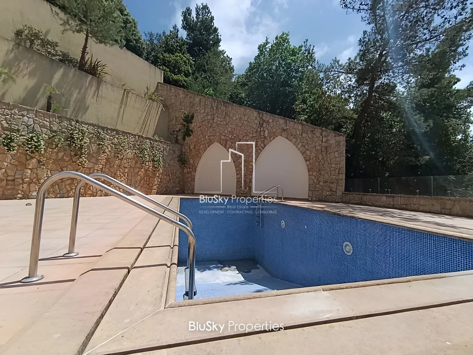 Villa for Sale in Chnaniir - 6 bed, 10 bath