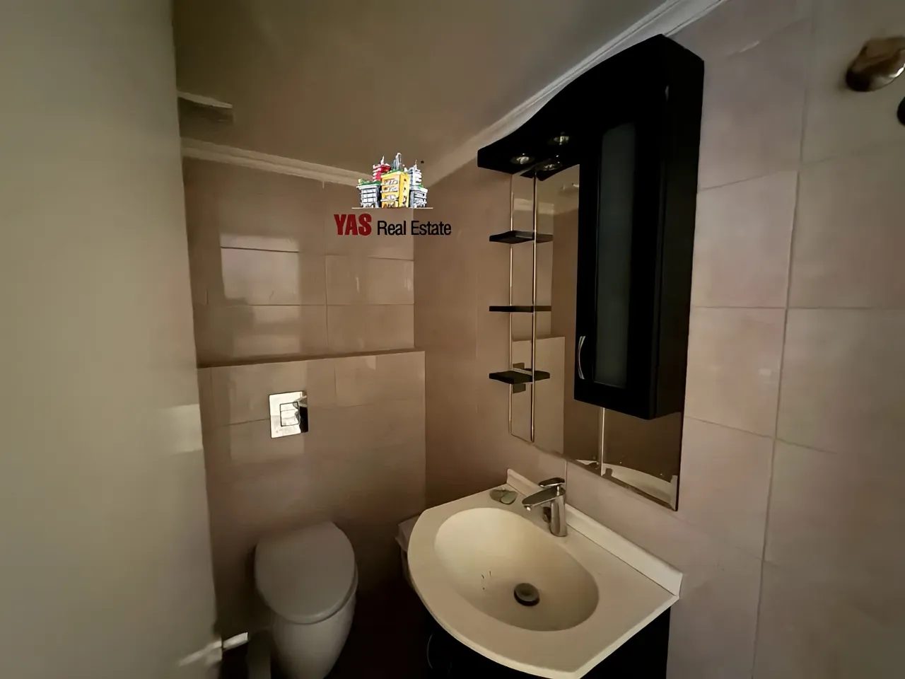Apartment for Sale in Ballouneh