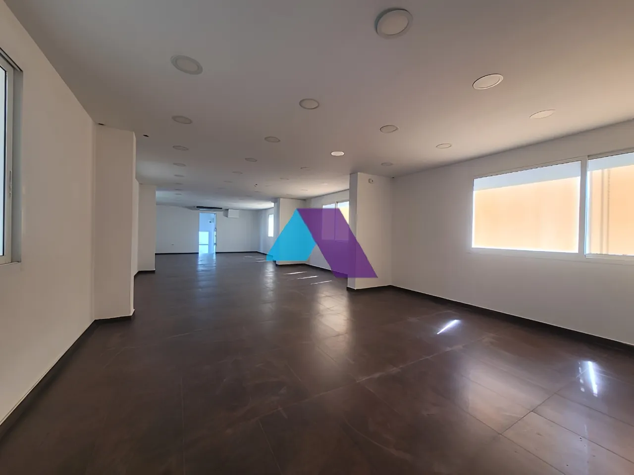 Building for rent in Dbayeh