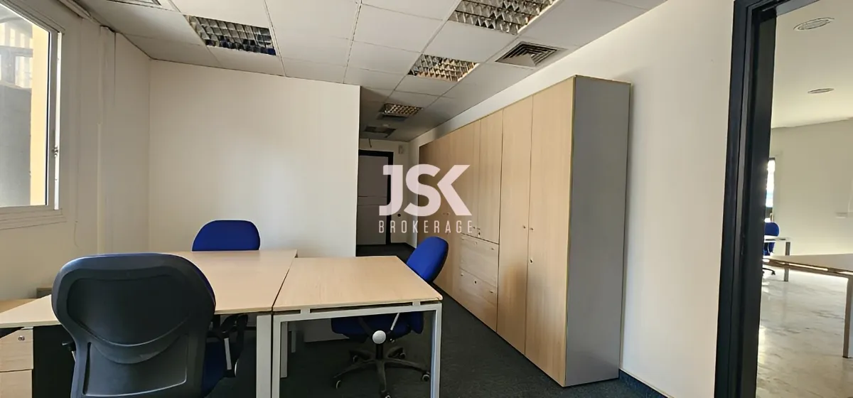 Office for rent in Sin El Fil