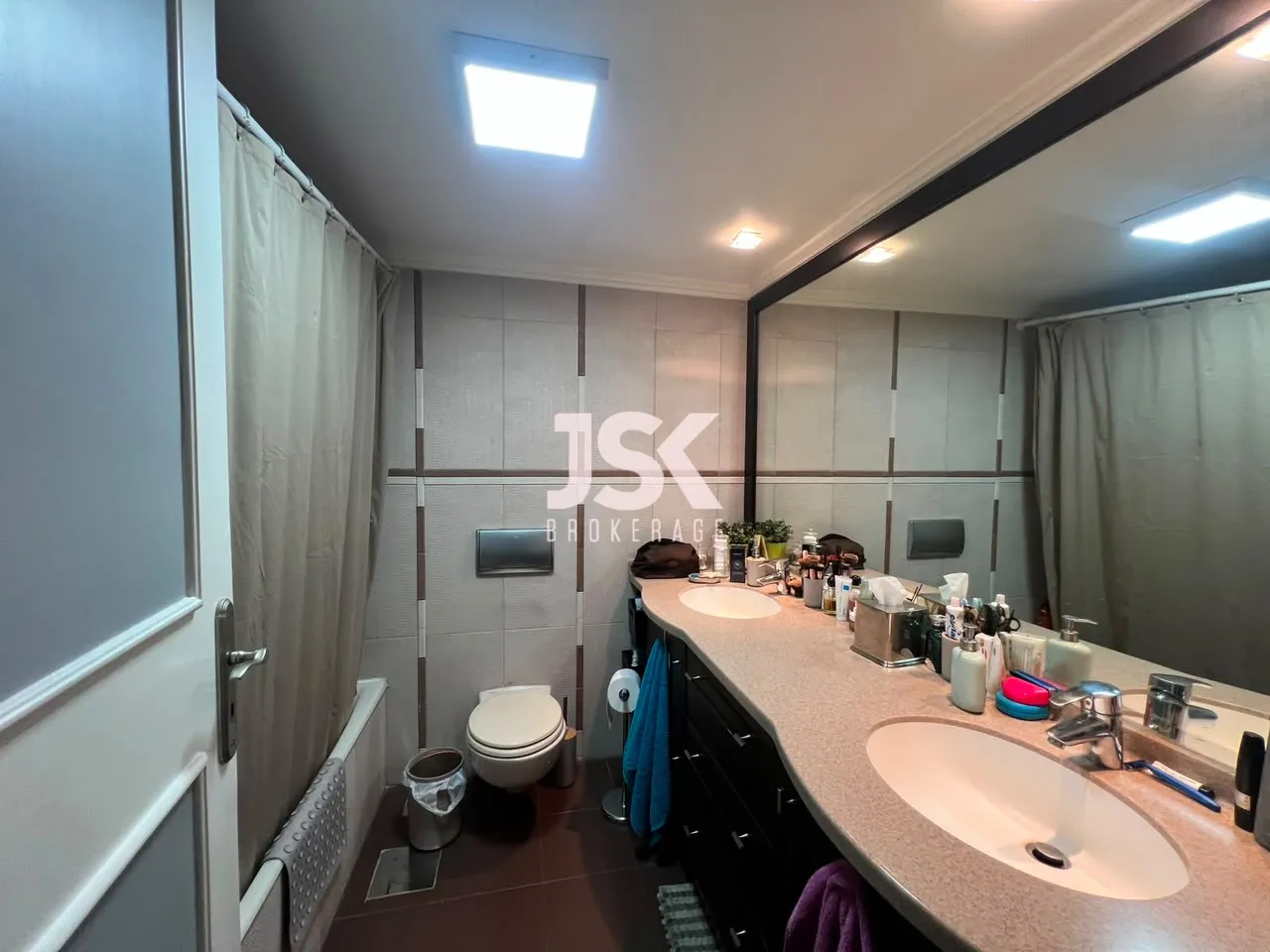 Apartment for Sale in Forn El Chebbak