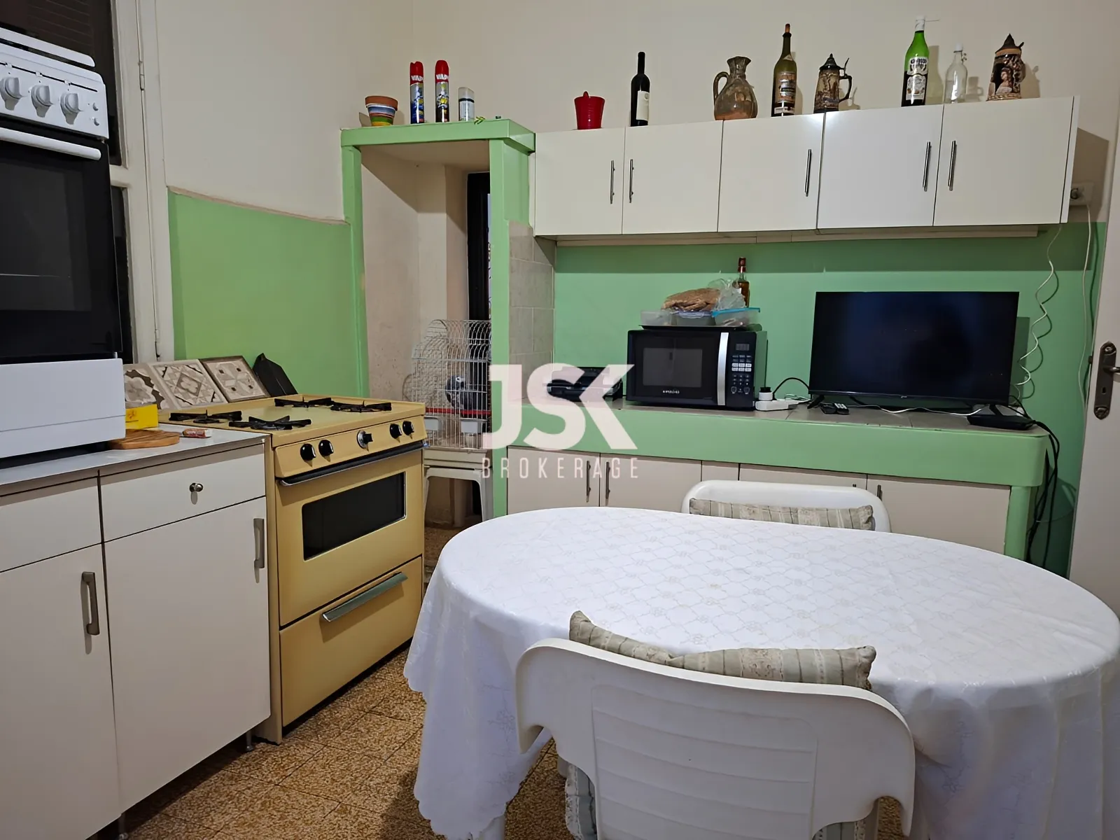 Building for Rent in Gemmayzeh