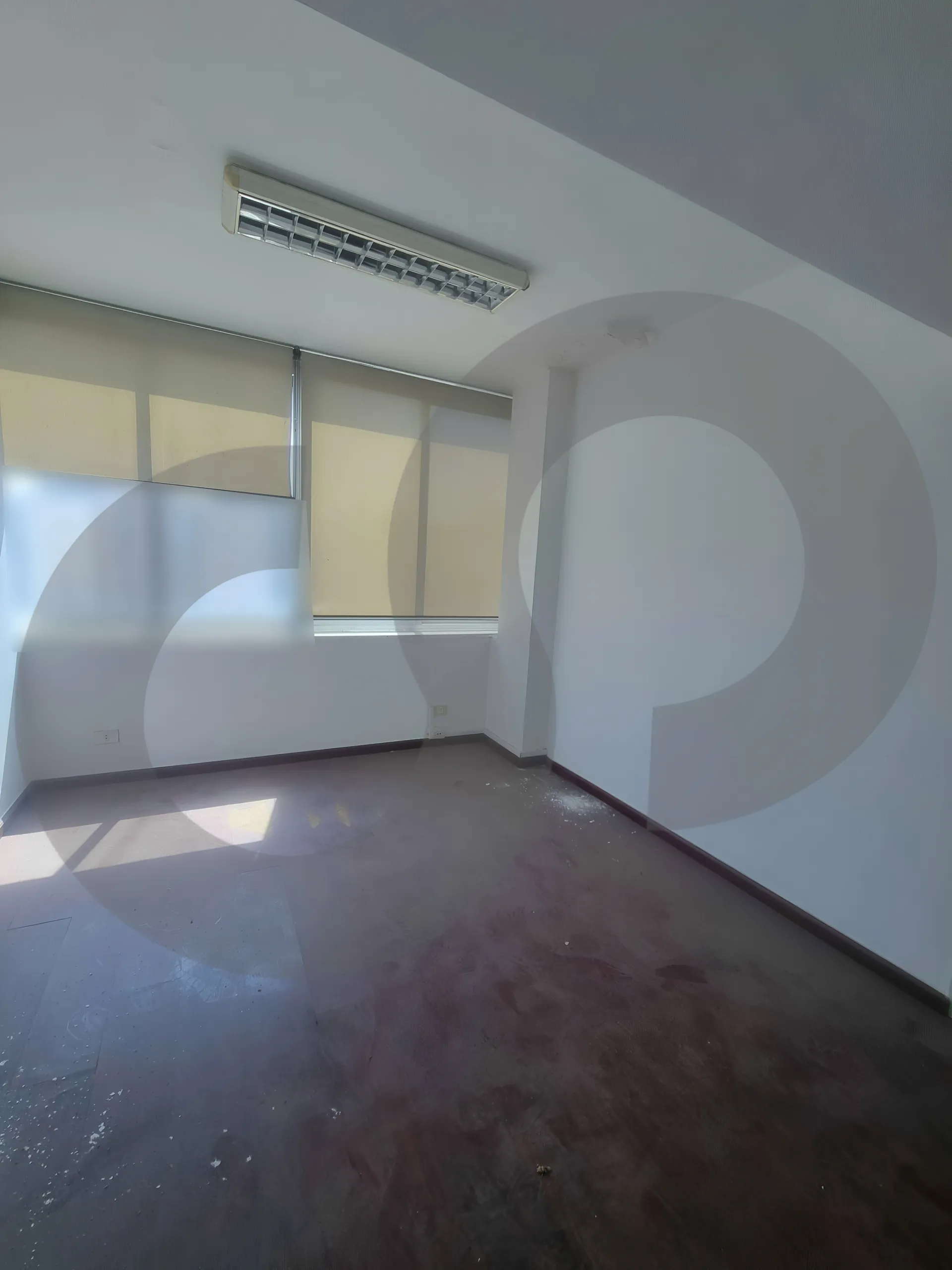 Office for Sale in Verdun