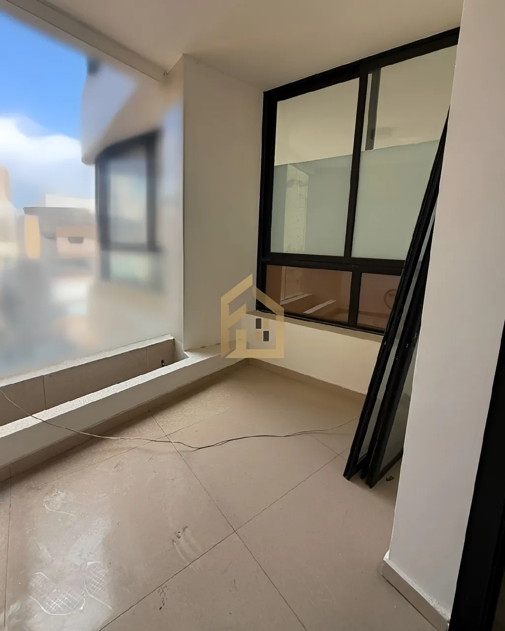 Apartment for sale in Achrafieh, Beirut, Lebanon - 3 bed, 3 bath