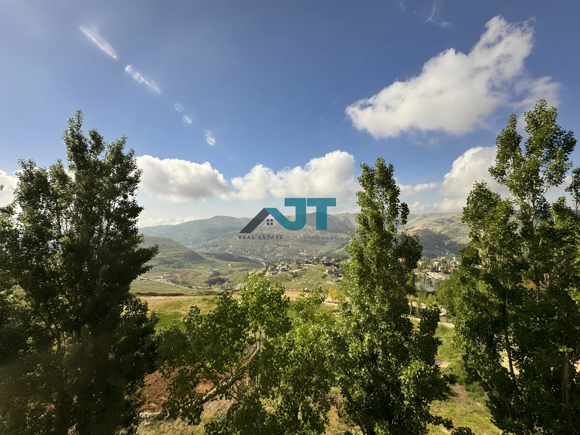 Apartment for Sale in Kfardebian