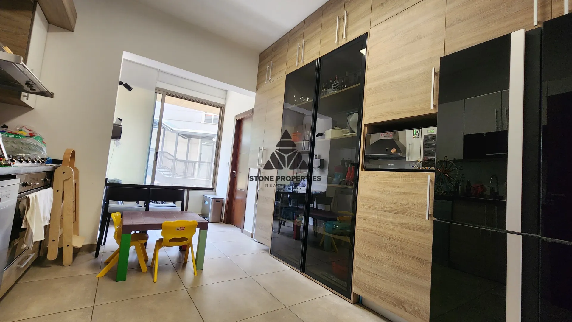 Apartment for sale in Ballouneh, lebanon