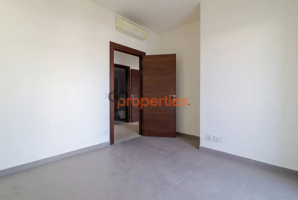 Apartment for Sale in Sioufi