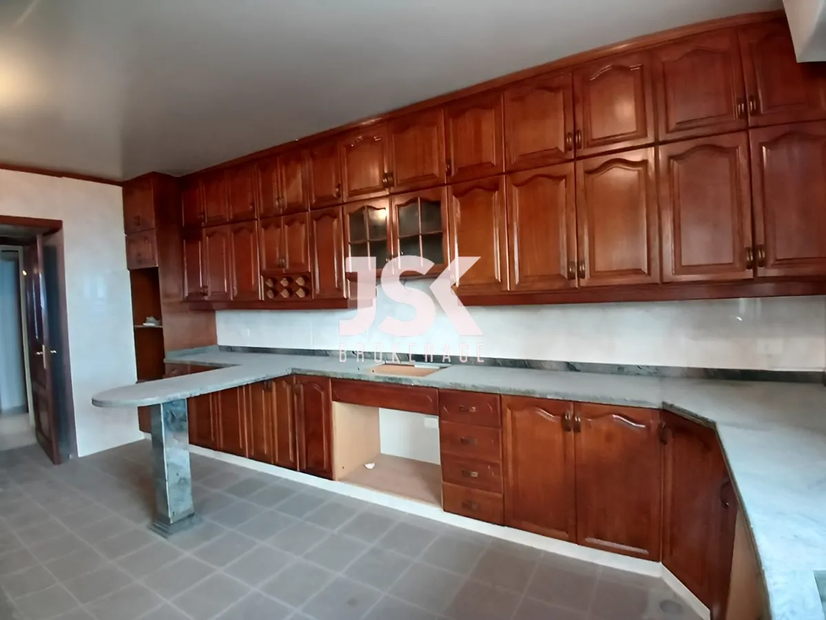 Villa for Sale in Qornet El Hamra, Lebanon