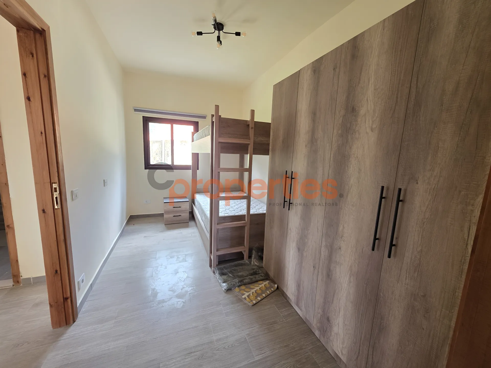 Villa for Sale in Baskinta