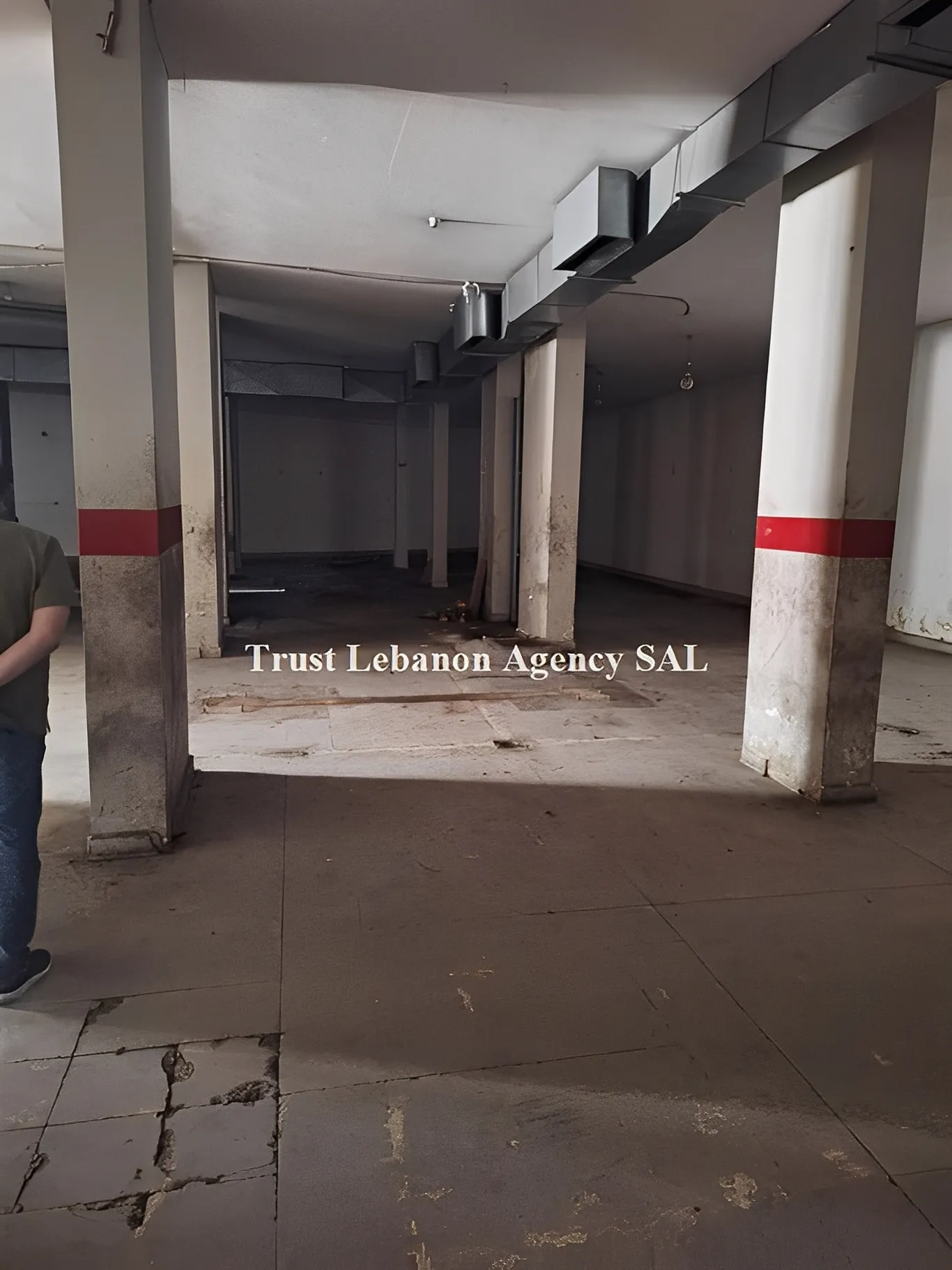 Warehouse for sale in Metn, Nahr El Mott
