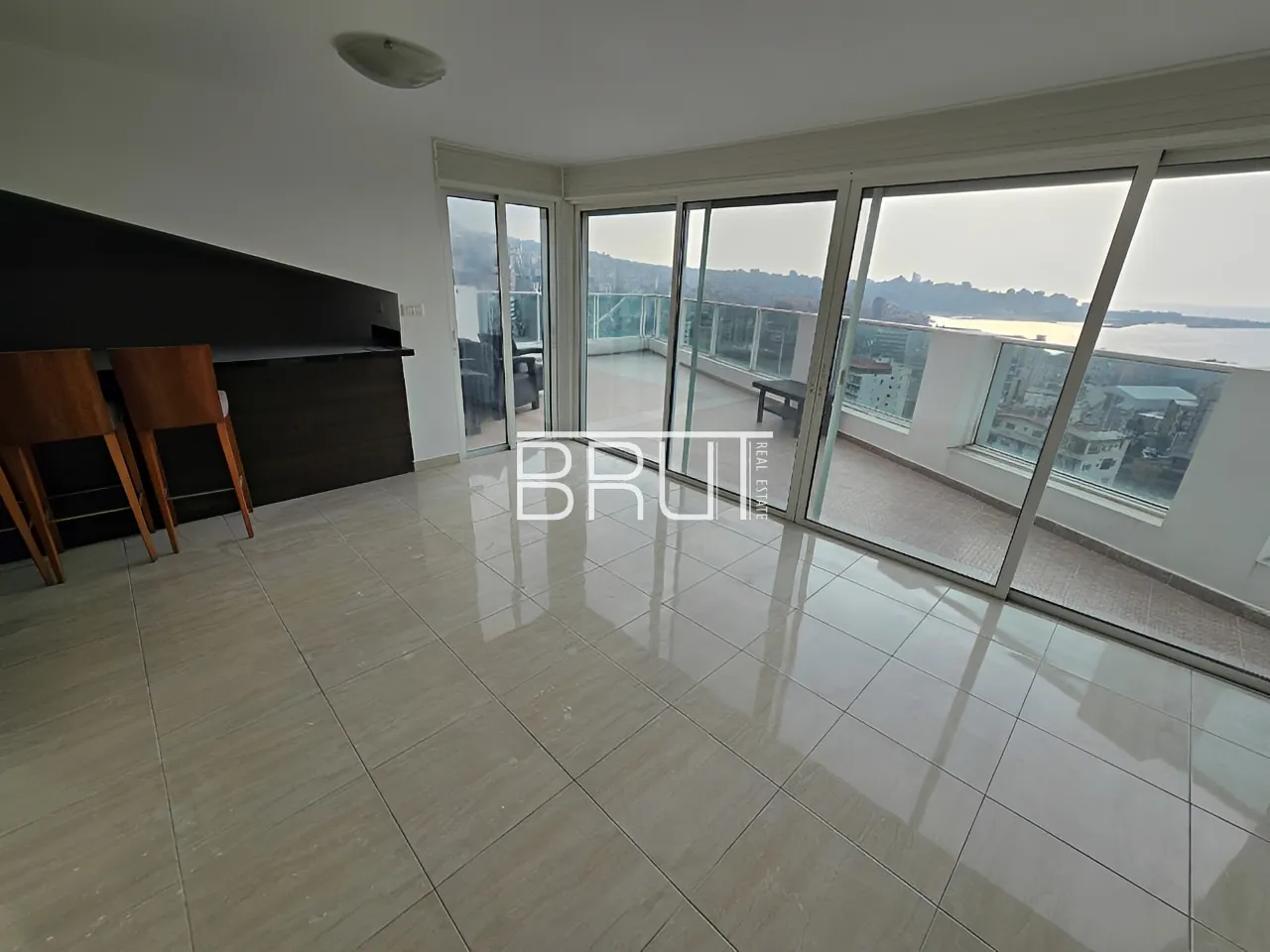 Apartment for Sale in Haret Sakher