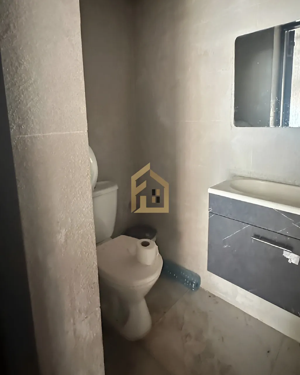 Shop for rent in Dbayeh, Lebanon