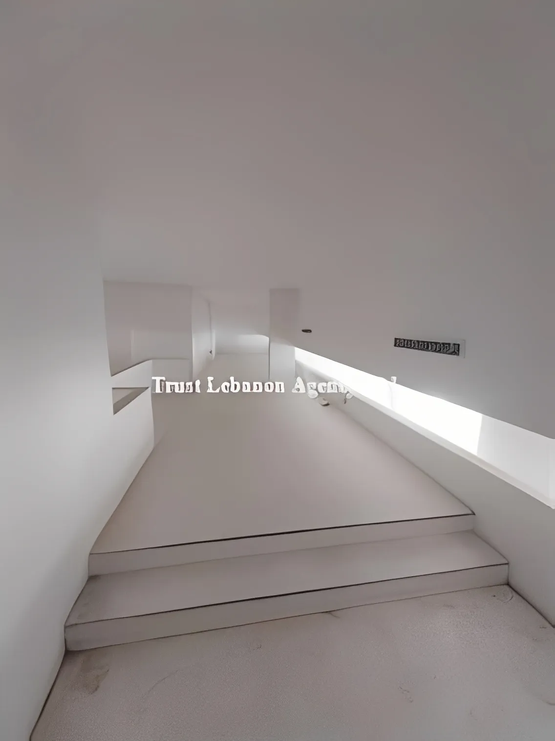 Shop for rent in Metn, Horsh Tabet