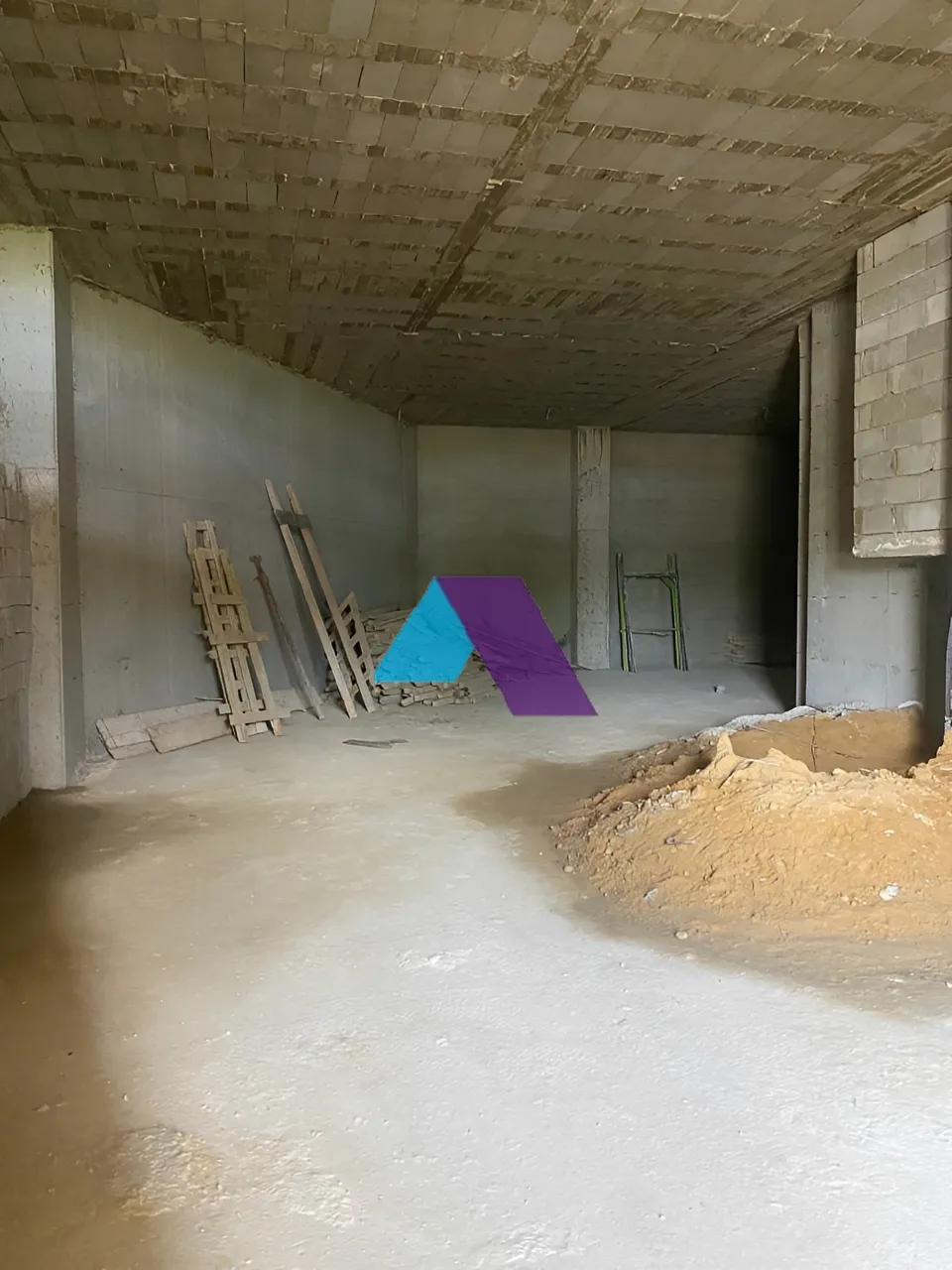 Warehouse for sale in Ghadras