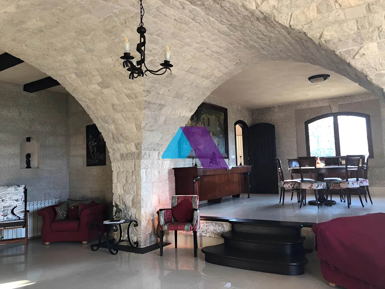 Villa for Sale in Ajaltoun
