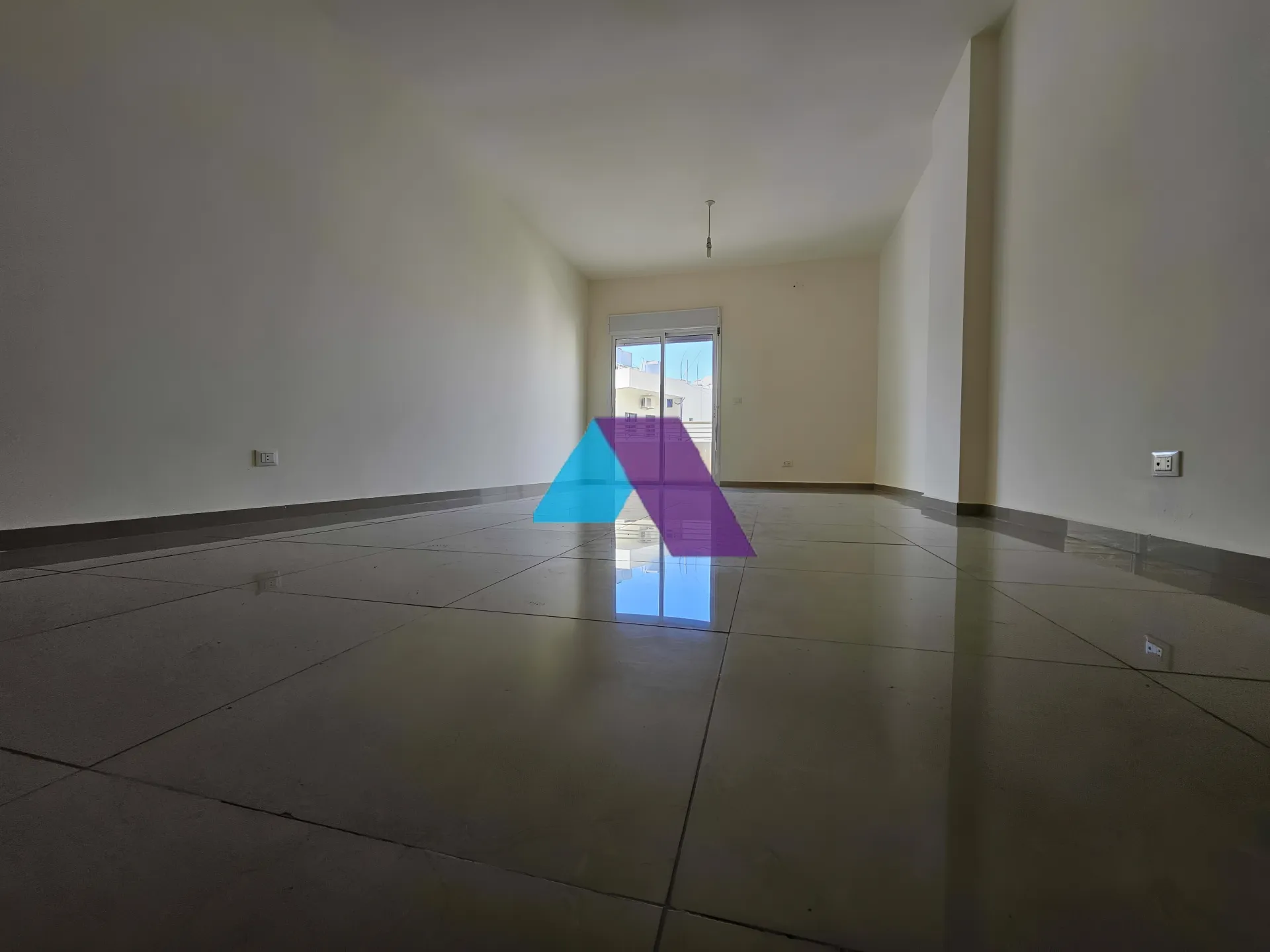 Apartment for Sale in Blat - 3 bed, 2 bath