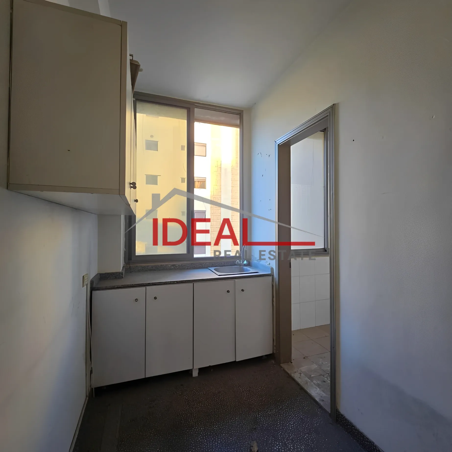 Office for Rent in Ain el remmeneh, baabda