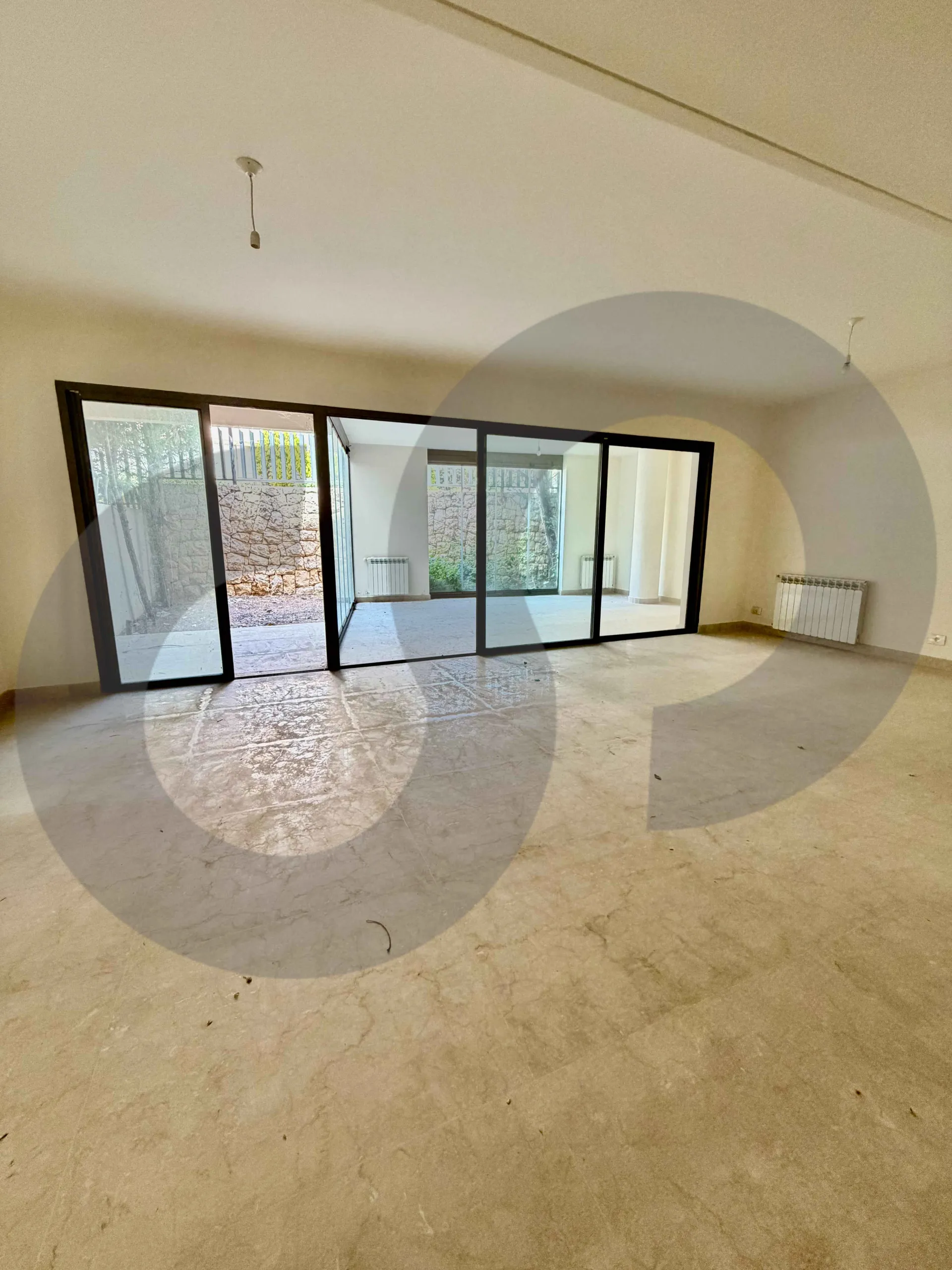 Building for Sale in Adma w Dafnah