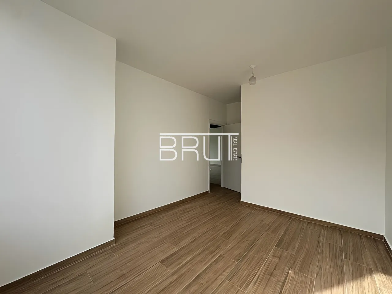 Apartment for Sale in Ballouneh