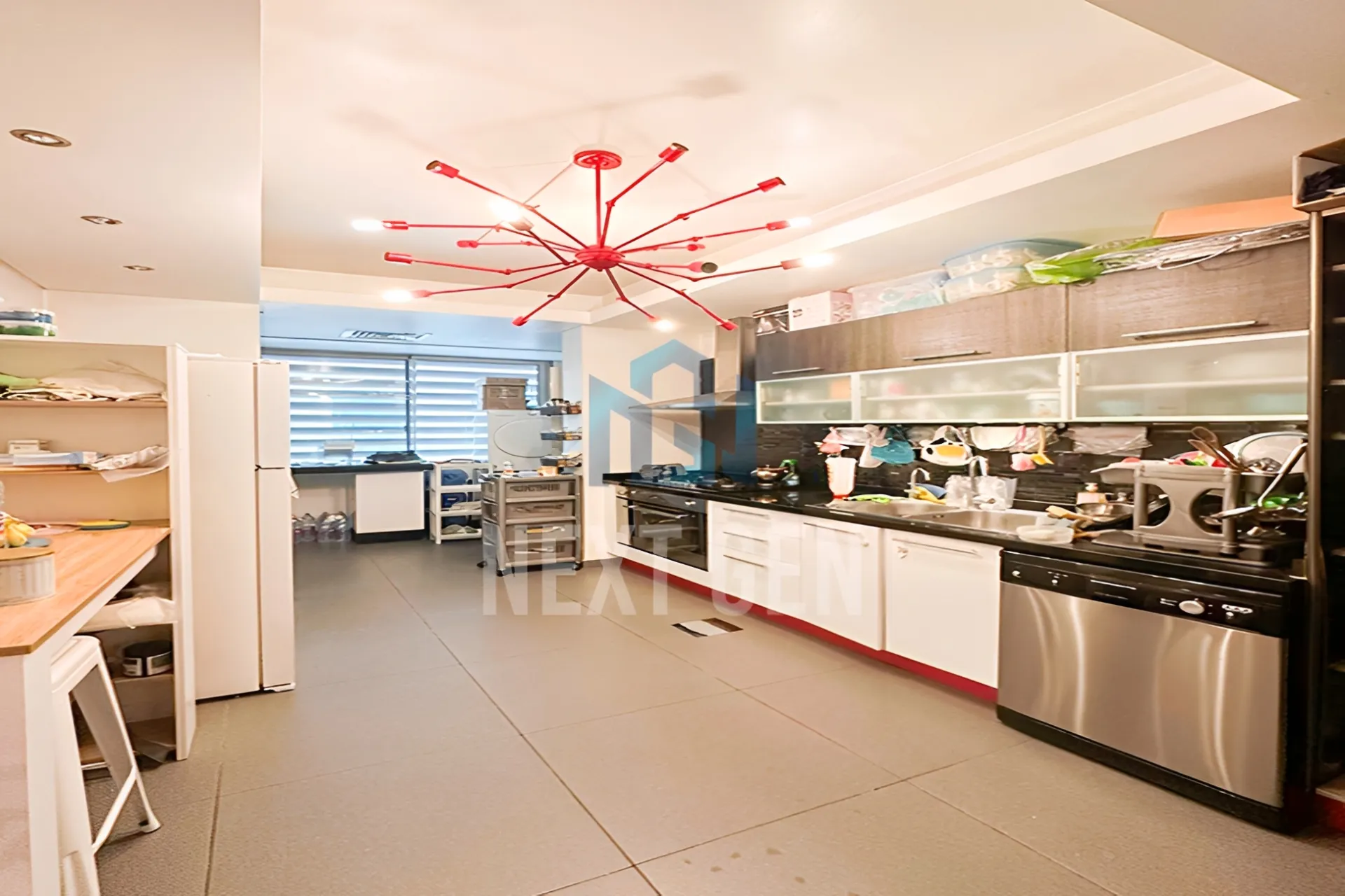 Apartment for sale in Sanayeh, Beirut, Lebanon - 3 bed, 3 bath