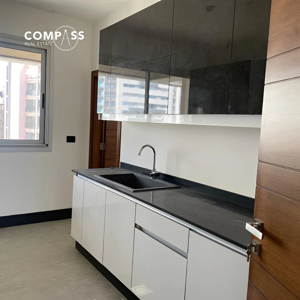 Apartment for rent in Raoucheh, Beirut, Lebanon - 3 bed, 4 bath