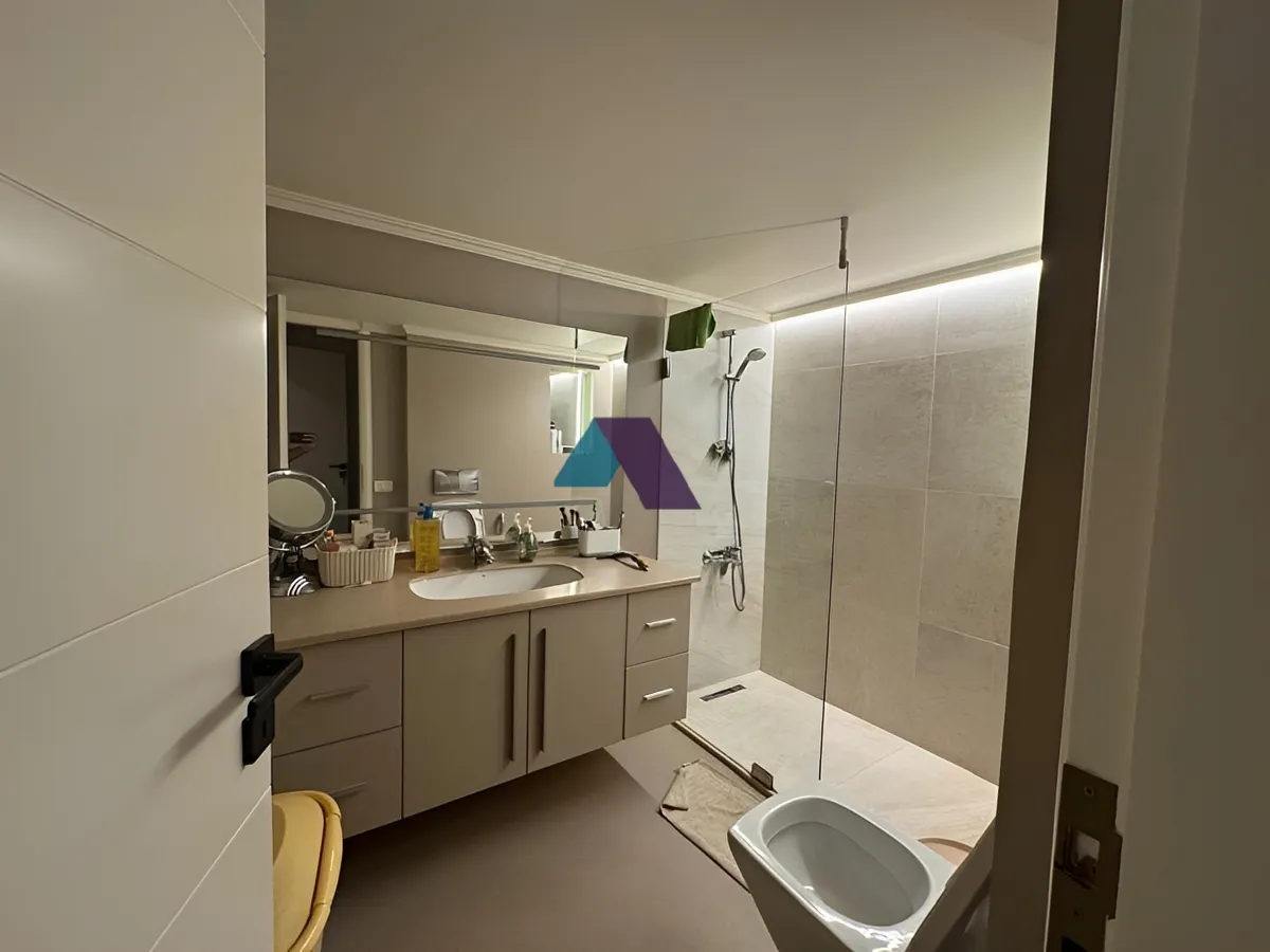 Apartment for Sale in Beit Meri