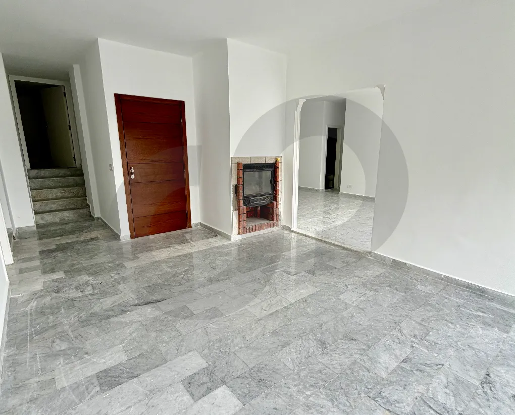 Building for Sale in Kfour