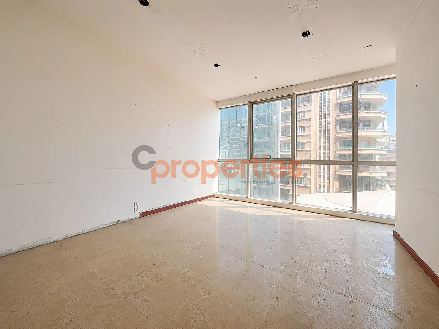 Office for rent in Hamra, Beirut, Lebanon