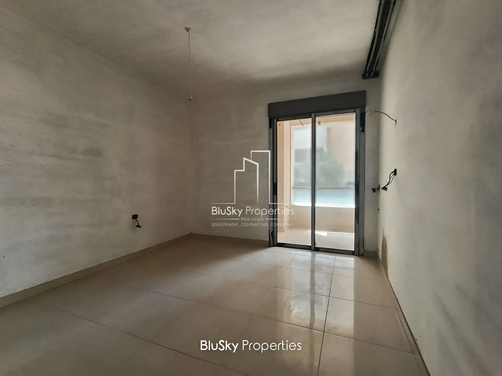 Apartment for Sale in Haret Sakher