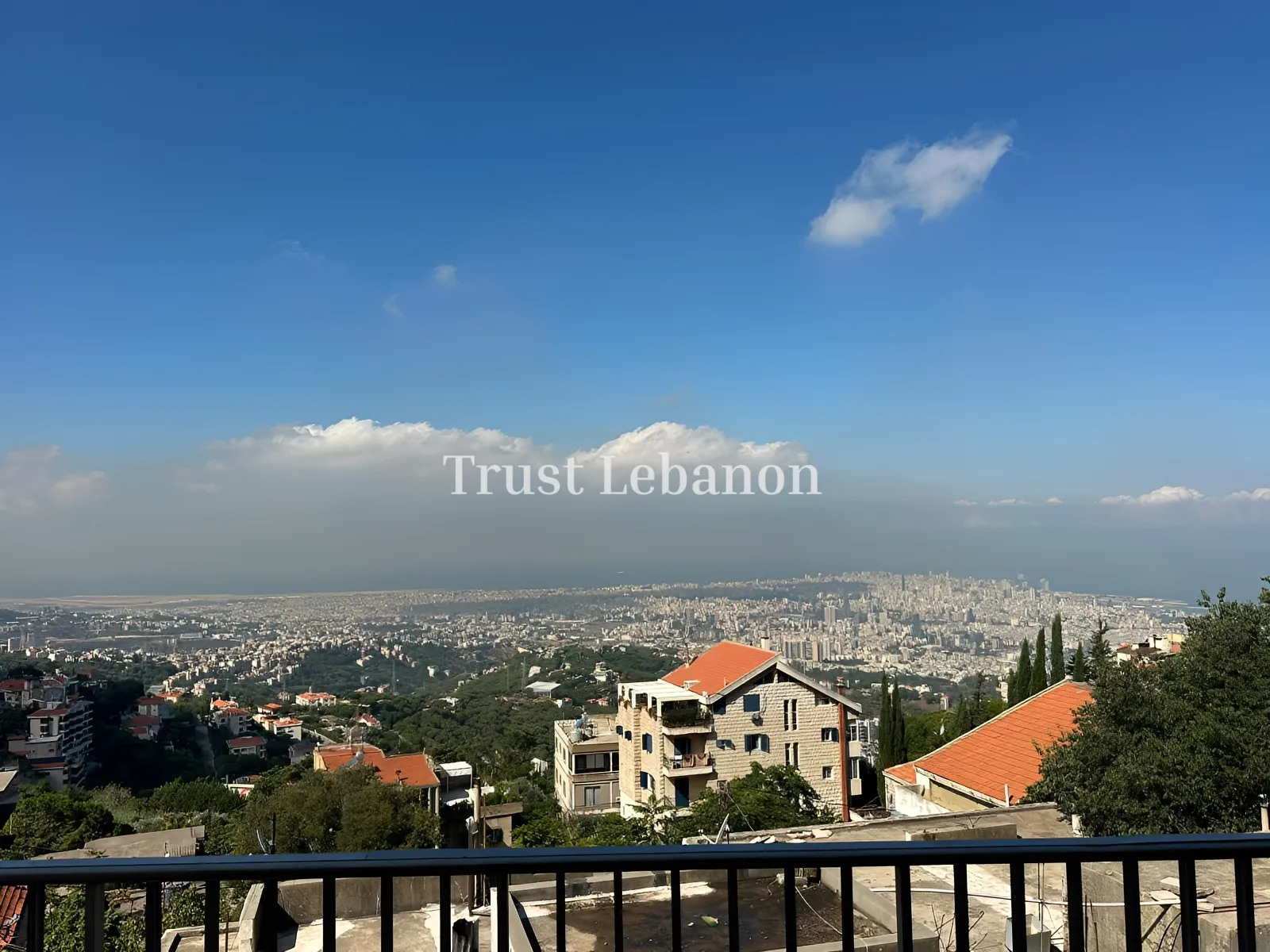 Apartment for sale in Ain Saadeh