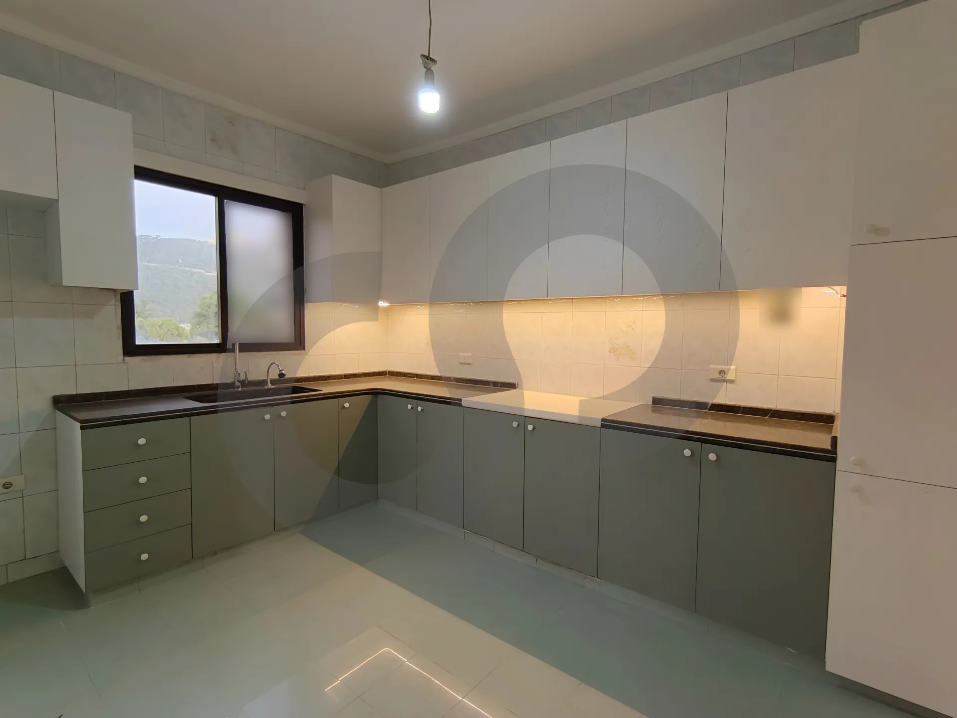 Apartment for Rent in Adonis - 3 bed, 3 bath
