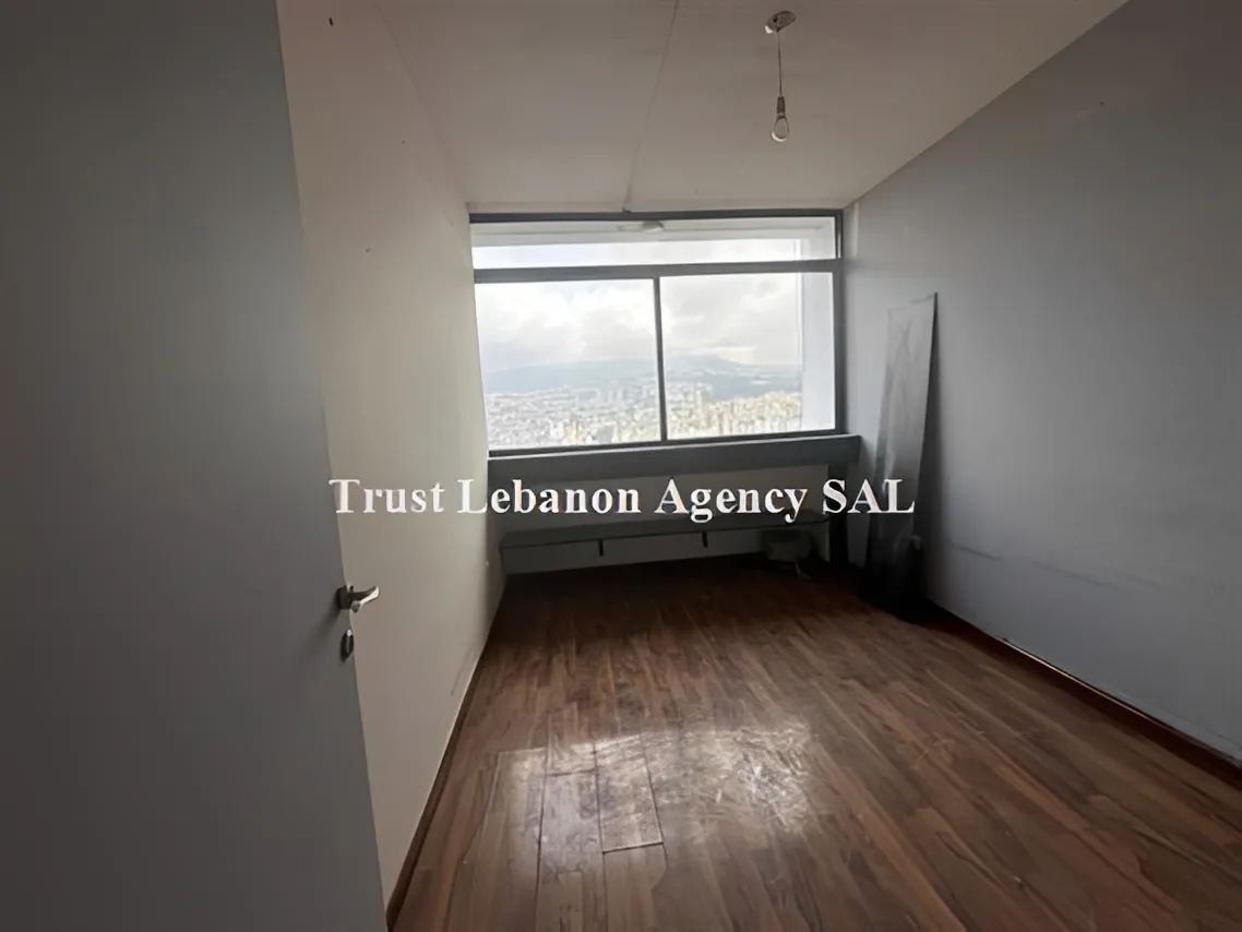 Office For Rent in Metn, Sin El Fil