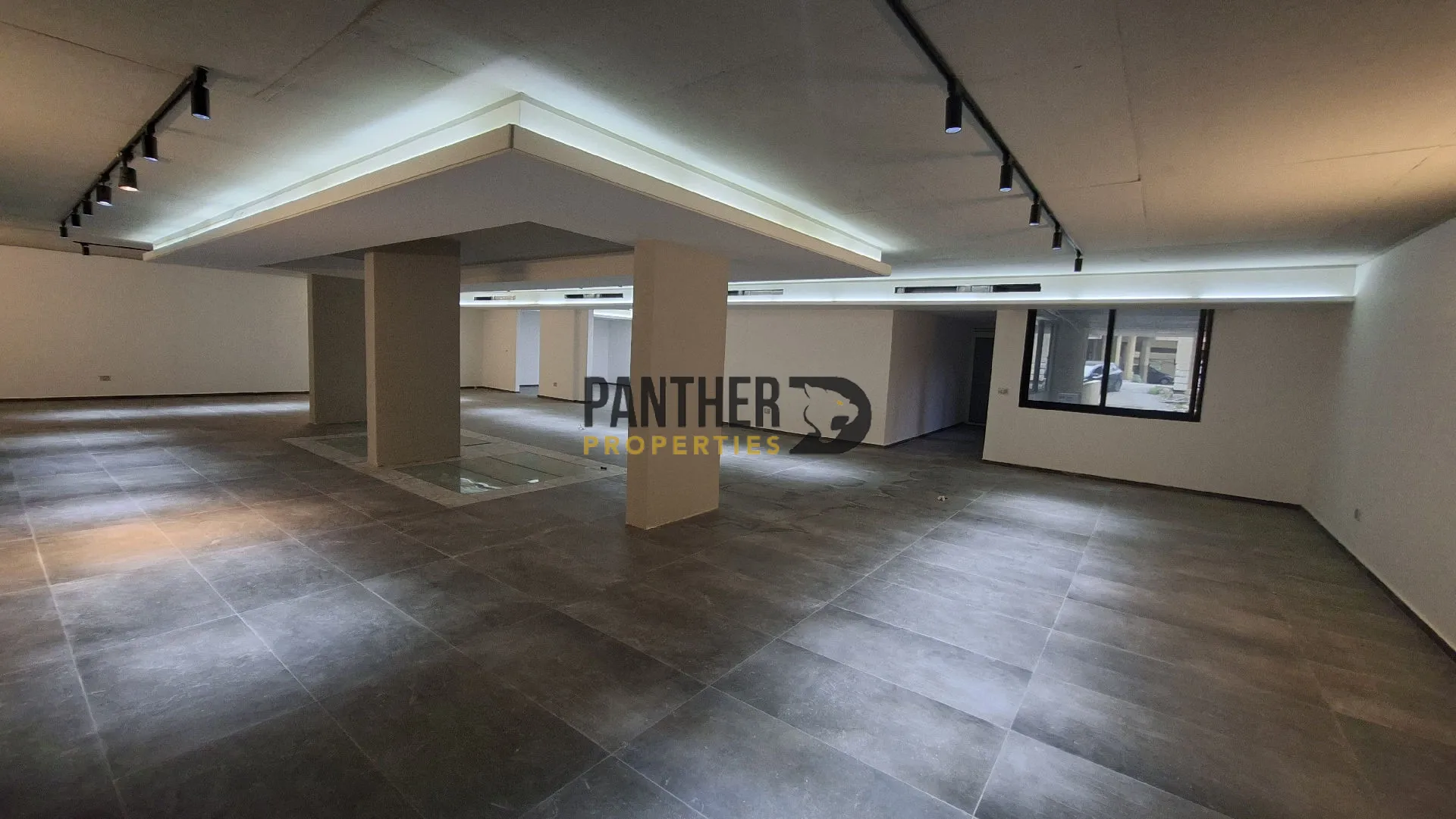 Commercial for rent in Dekwaneh, lebanon
