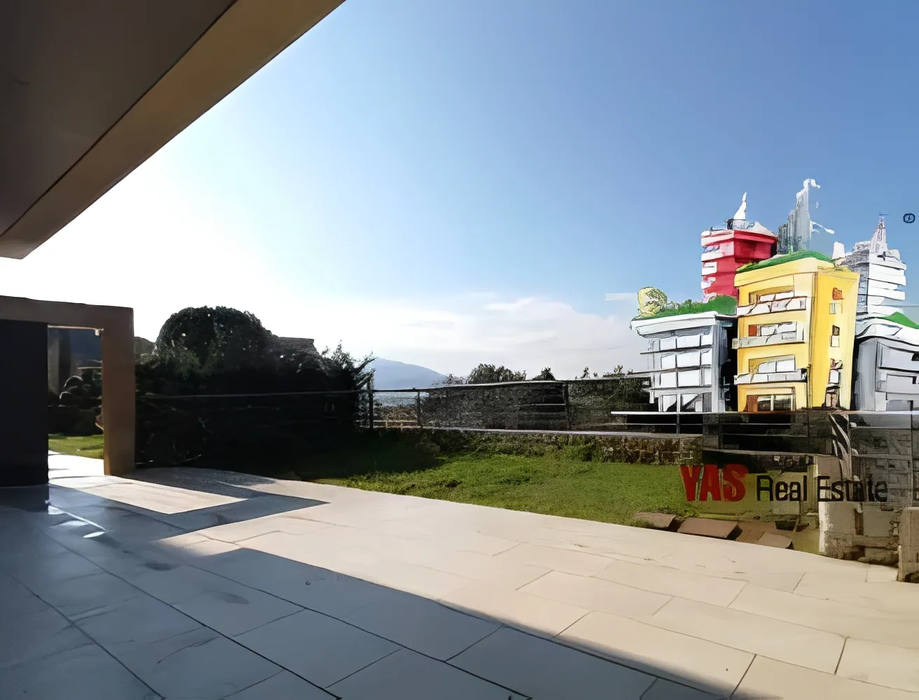 Apartment for Sale in Ballouneh - 3 bed, 4 bath