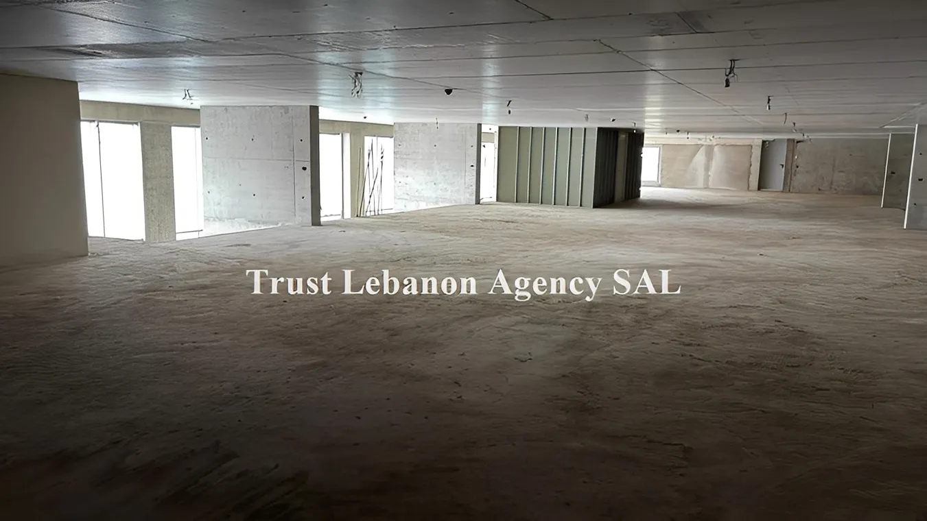 Commercial Property For Rent in Baabda, Louaizeh