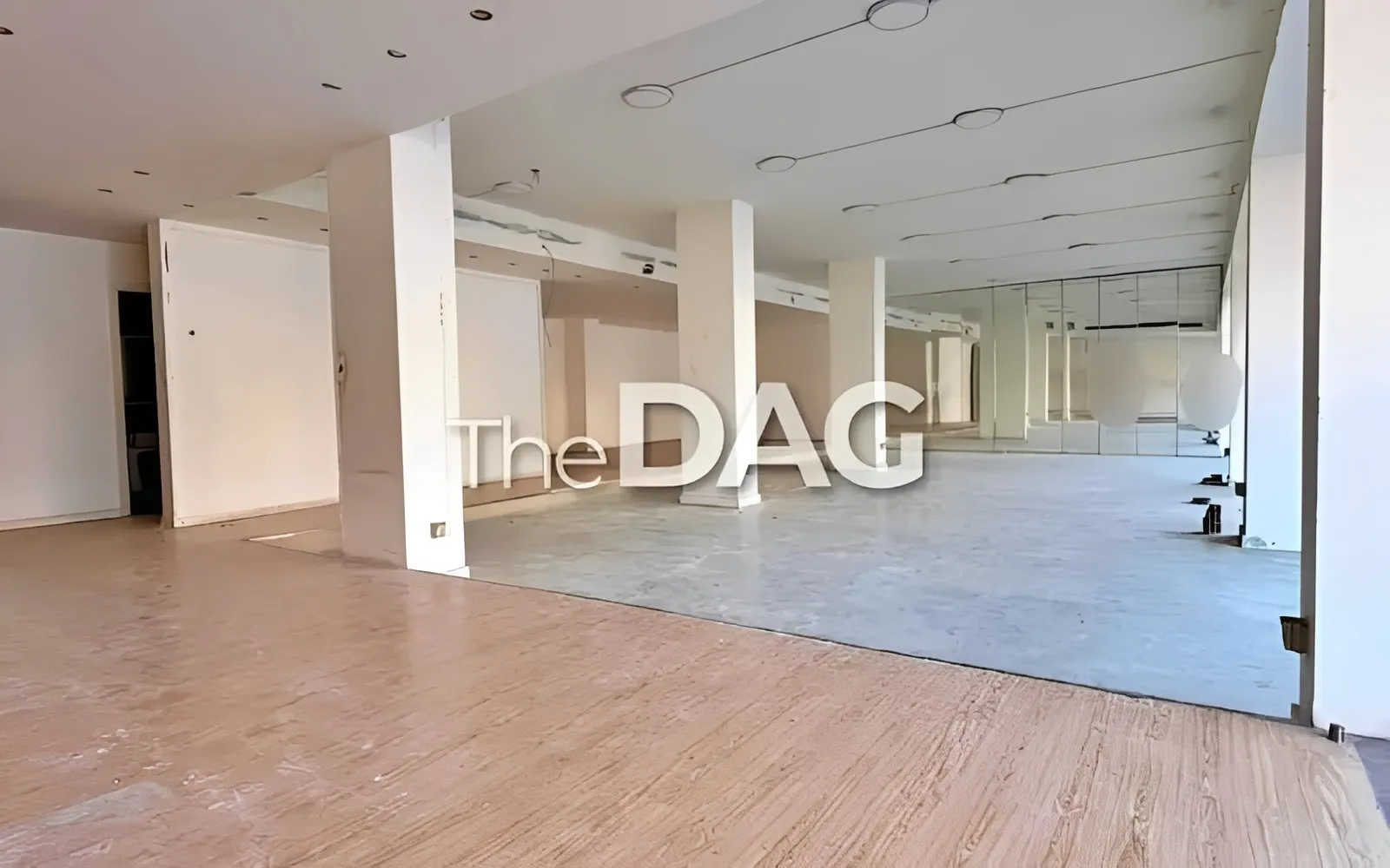 Commercial property for Rent in Jdeideh, Lebanon
