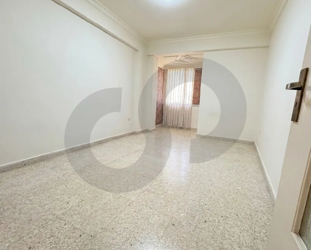 Building for Sale in Aicha Bakkar