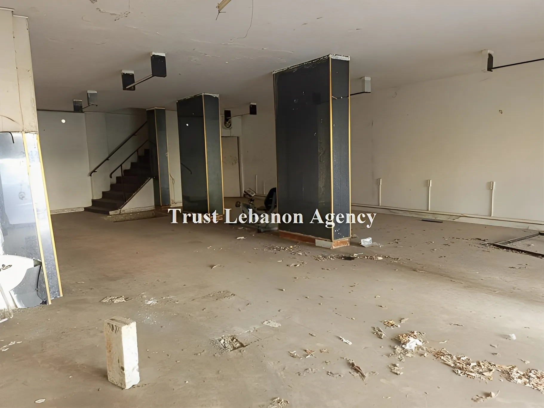 Commercial Property For Sale in Metn, Dekweneh