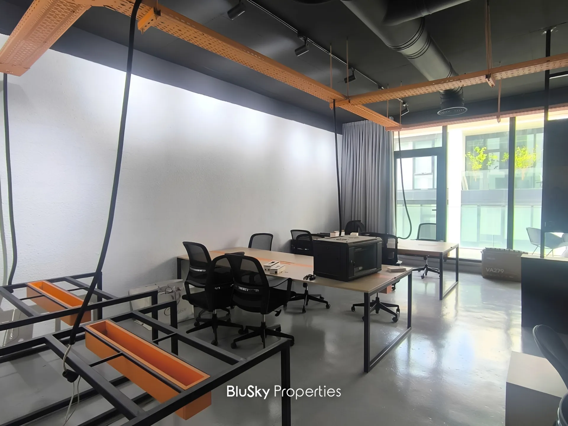 Office for rent in Dbayeh, lebanon
