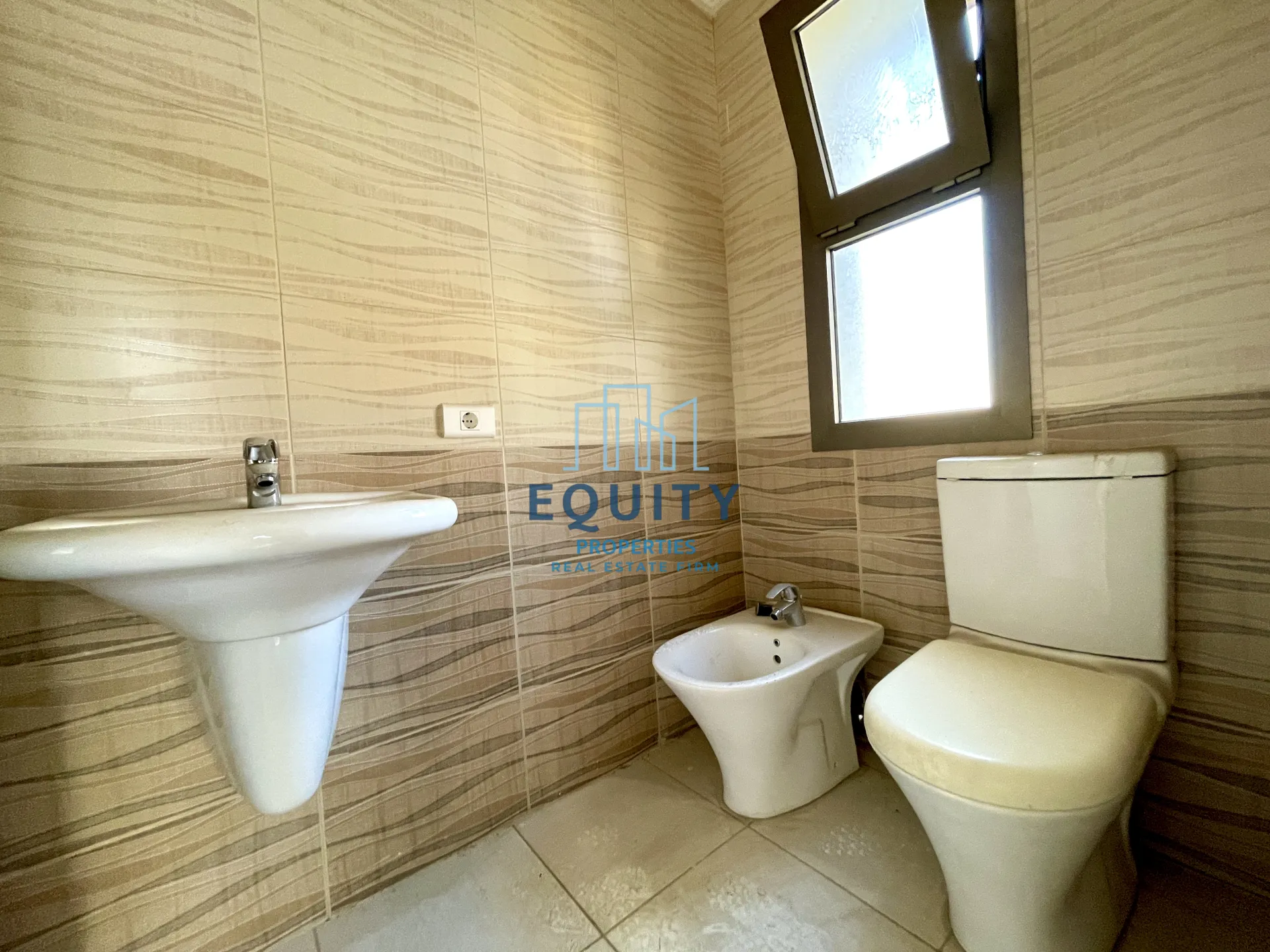 Apartment for sale in Adonis
