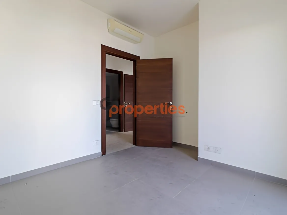 Apartment for Sale in Sioufi