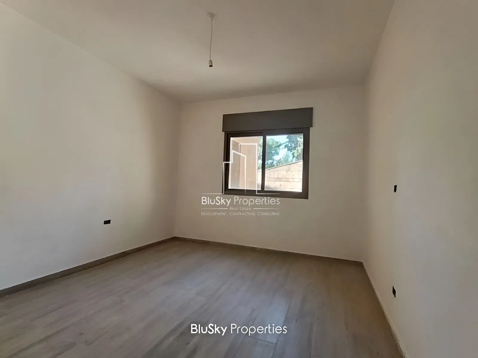 Apartment for Sale in Kfarhbeb - 3 bed, 4 bath