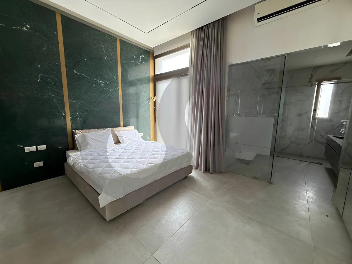 Apartment for Sale in Ain Al Mraiseh, Beirut, Lebanon