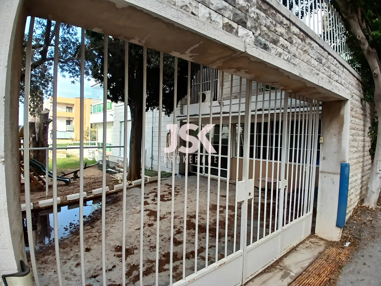 Villa for Sale in Naqqache