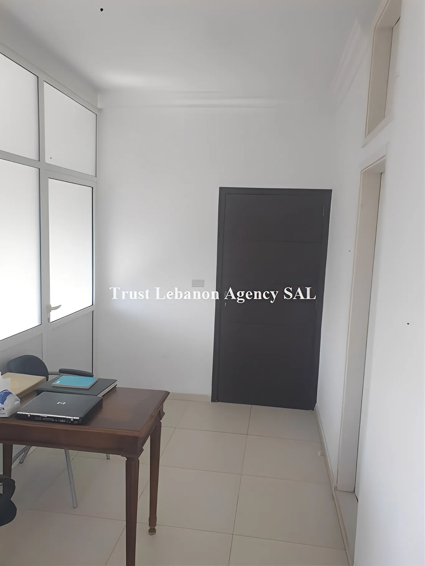 Office for sale in Metn, Zalka