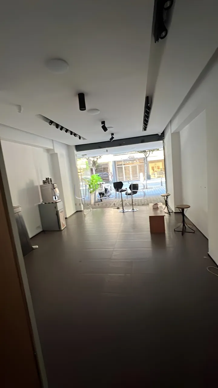 Shop for rent in Zahrat El Ihsan